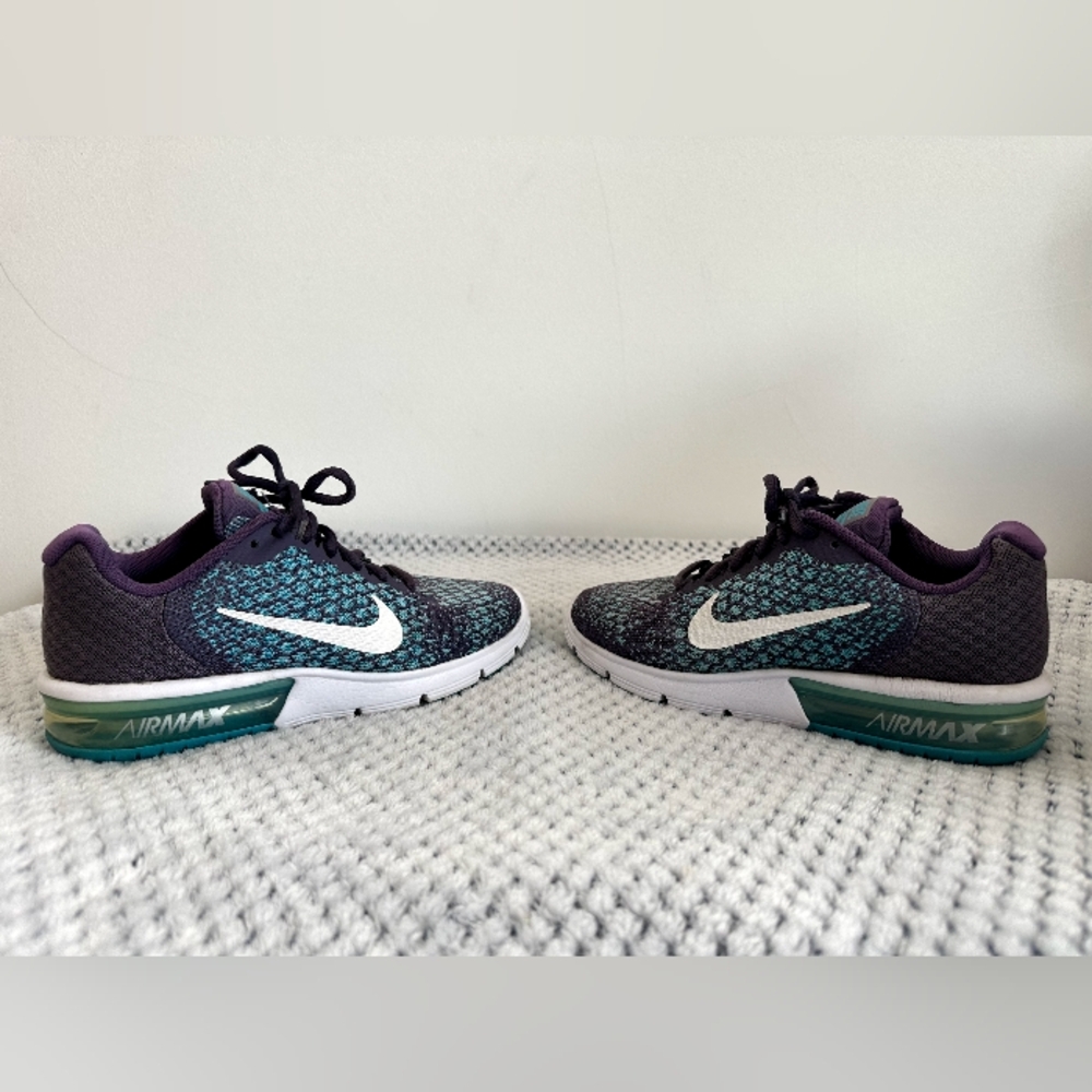 Nike Air Max Black and Teal Athletic Shoes